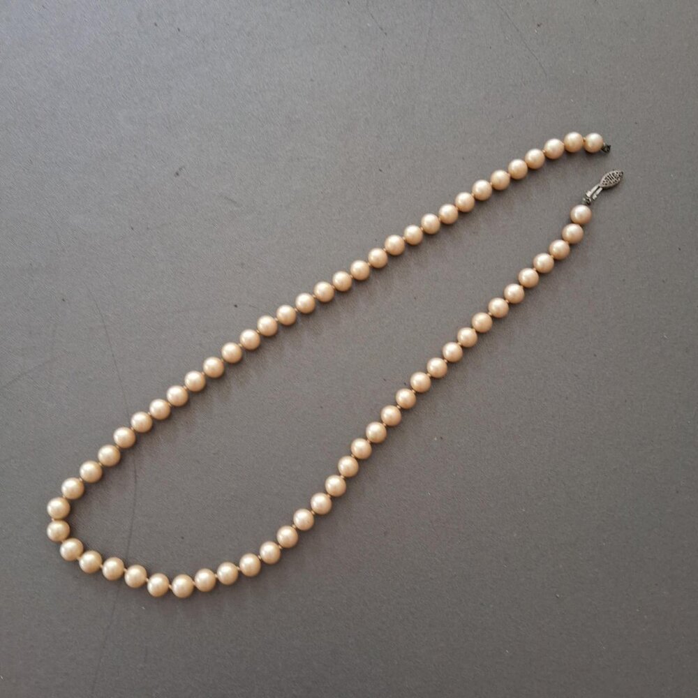BEAD PEARL COSTUME JEWELRY NECKLANCE-10"